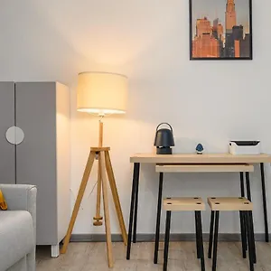  Apartamento Insubria 8-3sx - Monolocale Cool