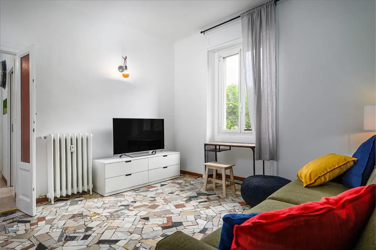 Ennio 8 - Bilocale Cool Apartman Milánó
